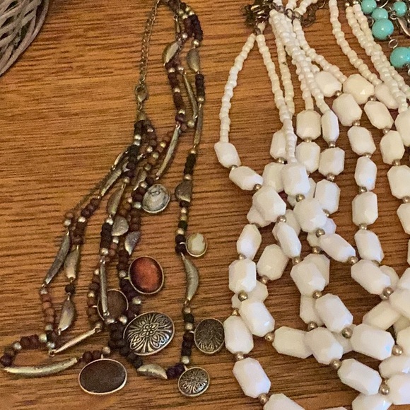 Lot of 4 Beaded Necklaces Wear or Craft. White strand, Gold, Turquoise, charms - Picture 7 of 9